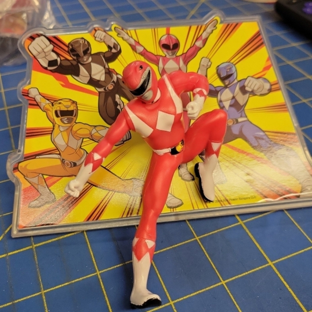 Red Power Rangers 6.5" x 4" x 1.5" Stand & 4.5" x 2.5" Character Brand New